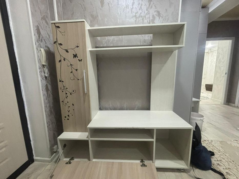 Продаётся шкаф под телевизор