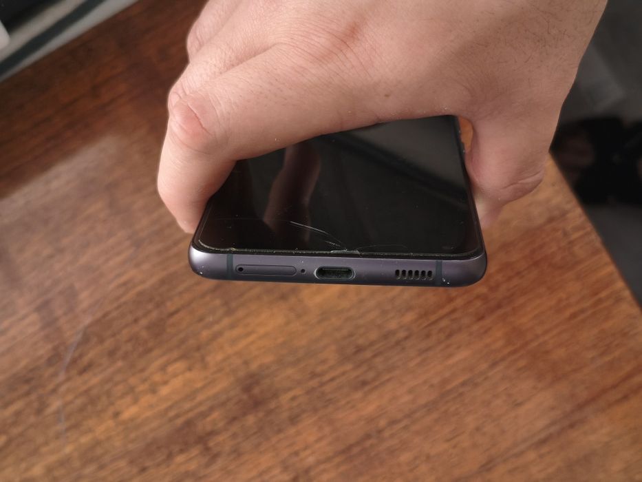 Продам Samsung S21 FE 5G
