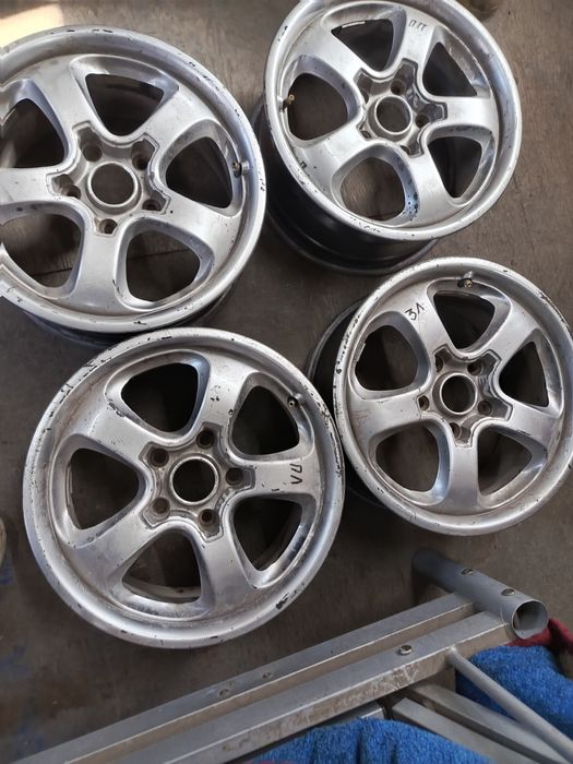 Легкосплавные диски .титанки 15 ие .