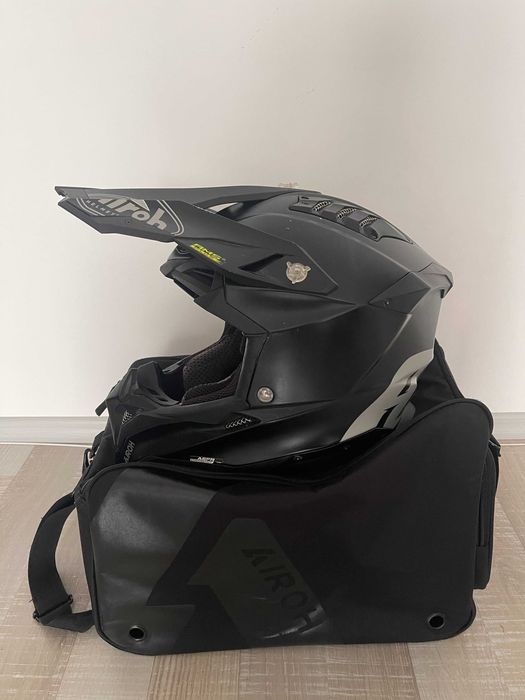 Кросова каска Airoh Aviator 3