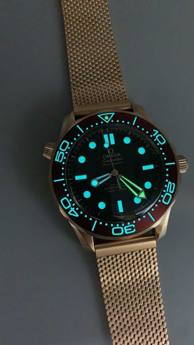 omega seamaster diver 300m сребро-злато