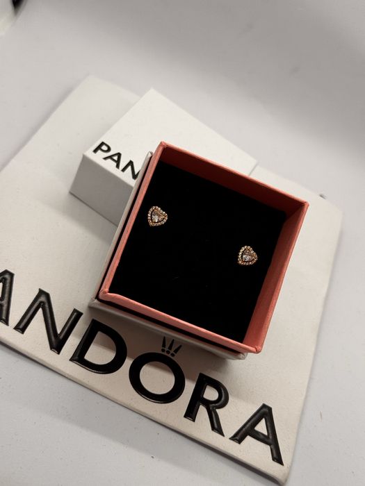 Пандора обеци Pandora