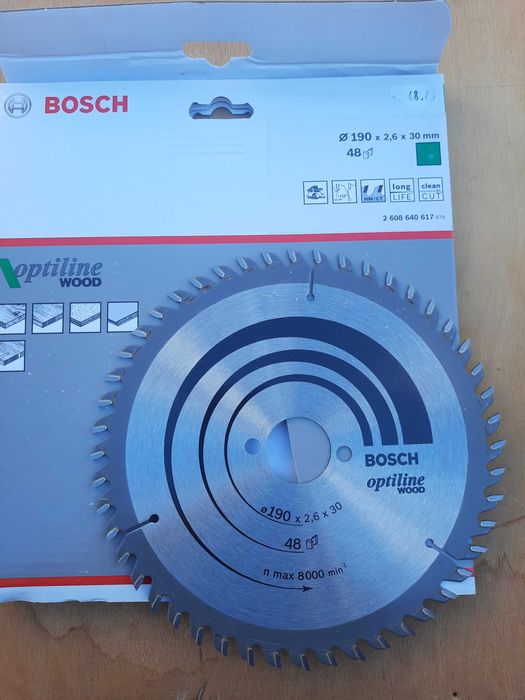 Циркулярен диск за дърво