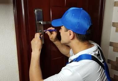 Вскрытие замков, Недорого,Открытие квартиры двери, взлом замка, сейфа,