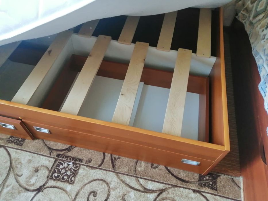 Продам кровать подростковую