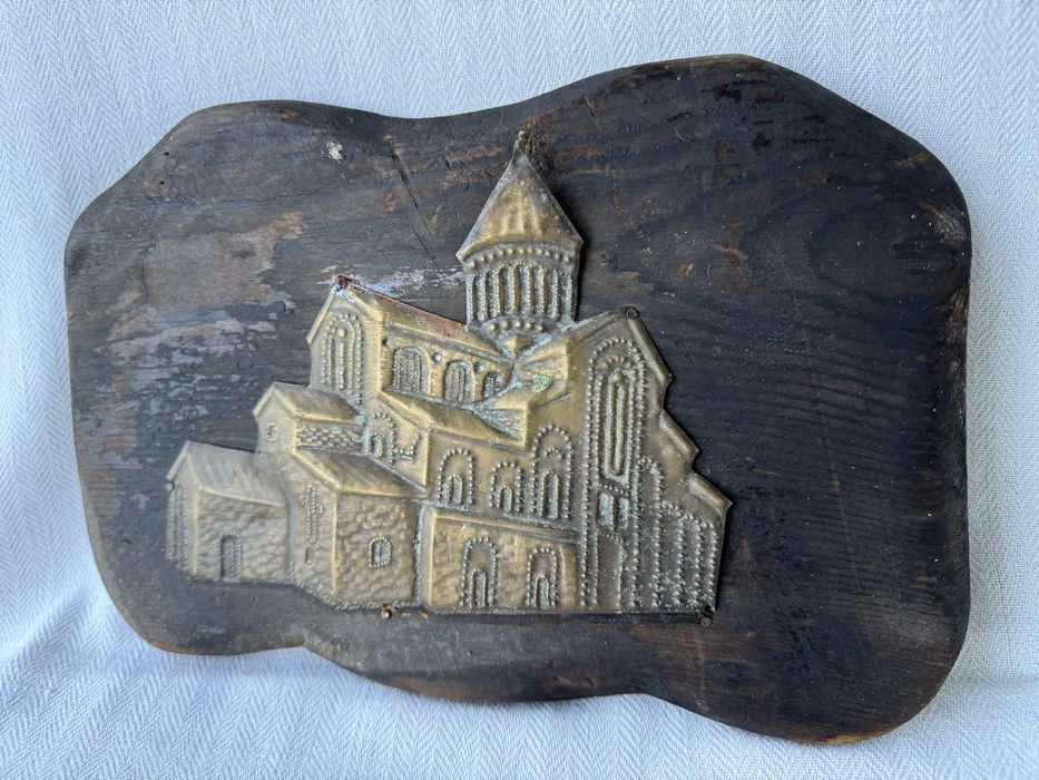 Старо декоративно пано , барелеф , месинг и дърво