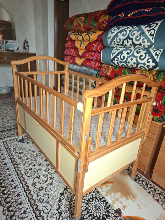 Детская.  кровать