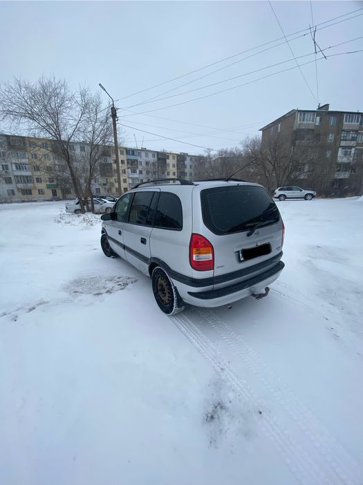 Продам Опель Зафира