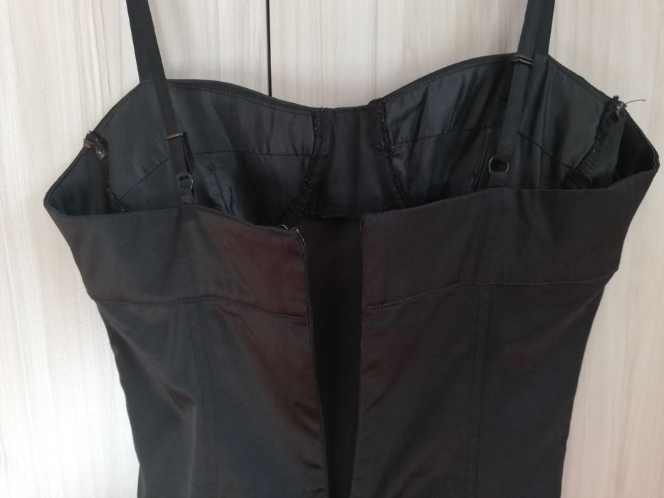 Малка черна рокля (ZARA, H&M)