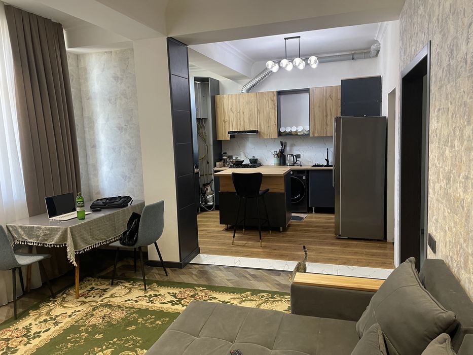 Продается дуплекс квартира (не монсарда) напротив Экобазар