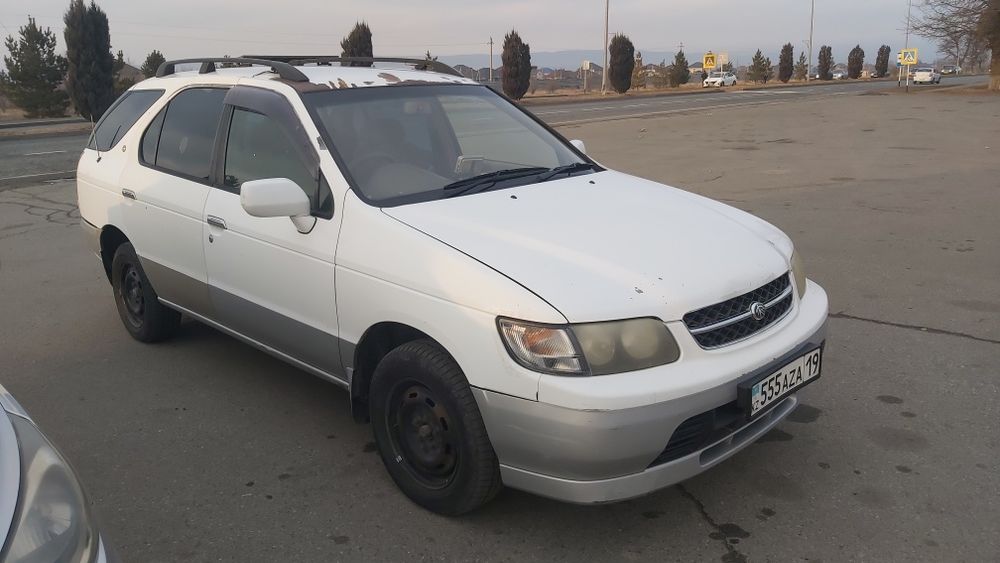 Продам просторную машину