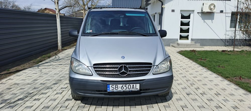 Mercedes vito 9 locuri an 2010 Extra lung