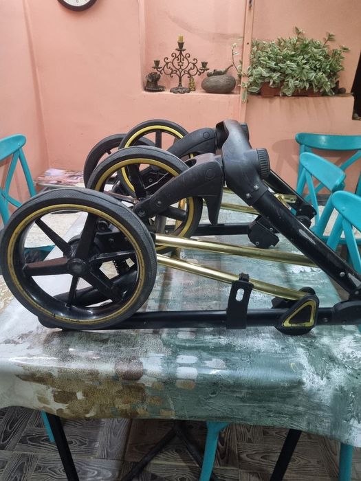 Коляска детская производство Чехия