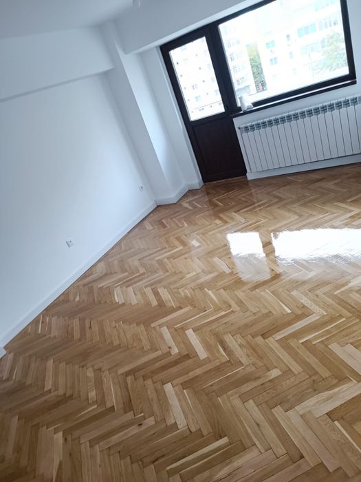 Parchet masiv raschetare scara reconditionare dusumea revovare slefuit