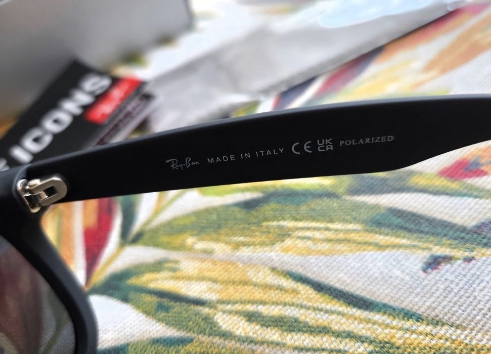 Ochelari Ray-ban polarizati ,54-16-145 P ,  noi fără etichetă.