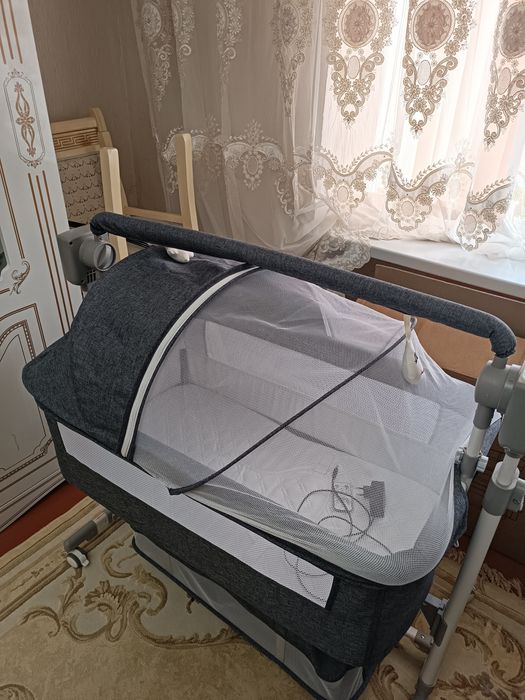 Электронной манеж новый