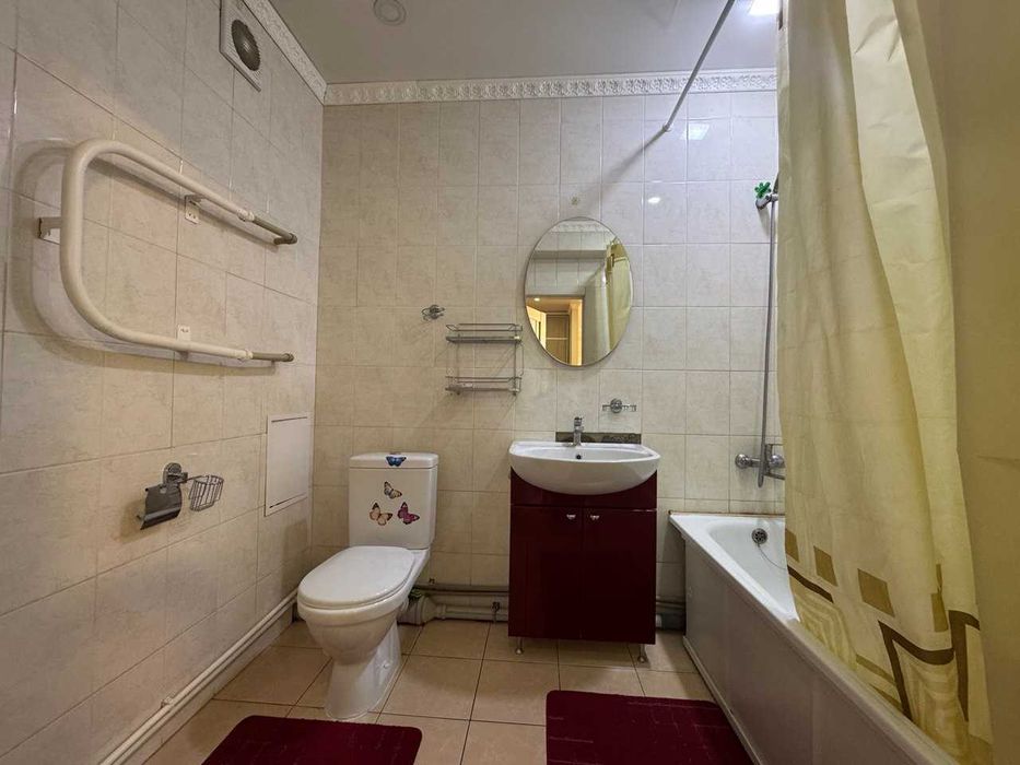 1 комнатная квартира Жана Кала