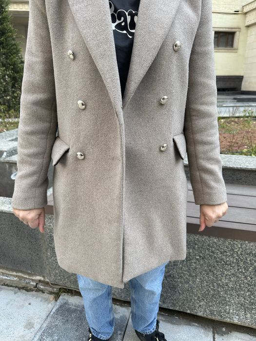 Пальто легкое