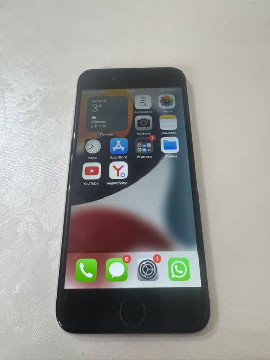 Продам iPhone 7 В хорошем состоянии
