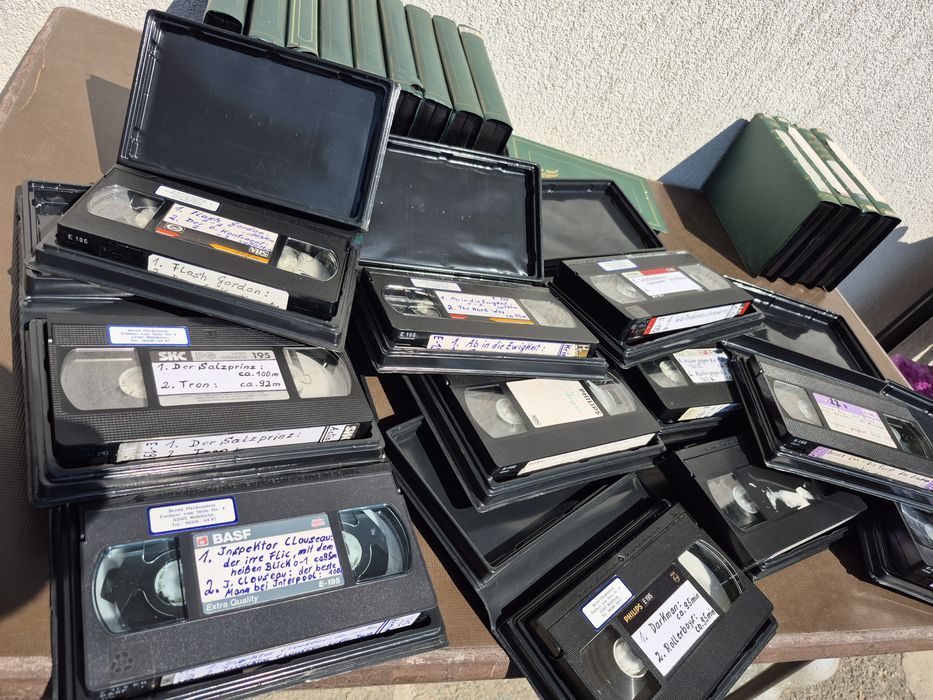 Vând Lot 25 casete video VHS de 195 minute, originale Basf, Tdk, Philips colecție filme diferite