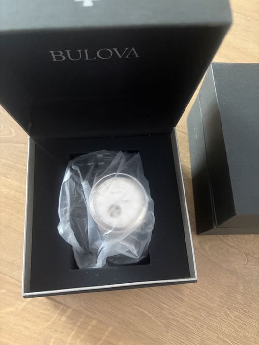 Bulova 96A289, 96A240