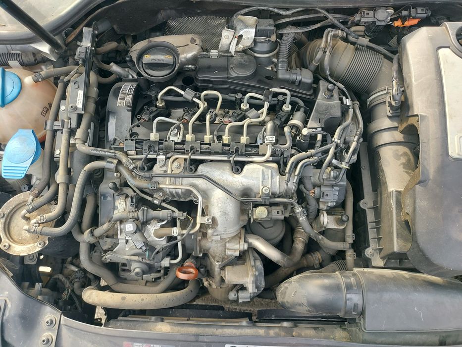 Injector / Injectoare 2.0 tdi euro 5 cod 03L130277 vw skoda seat Aud