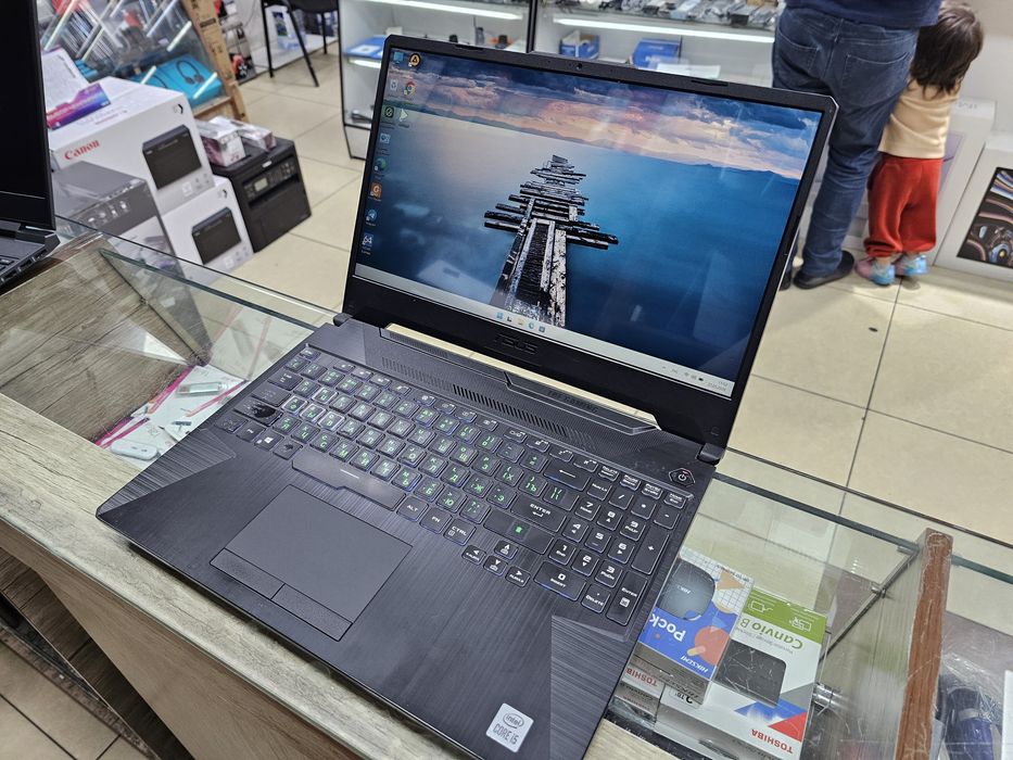 Asus TUF FX506L Core i5 + GTX1650