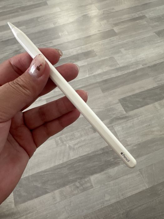 Продам apple pencil 2 поколения в отличном состоянии