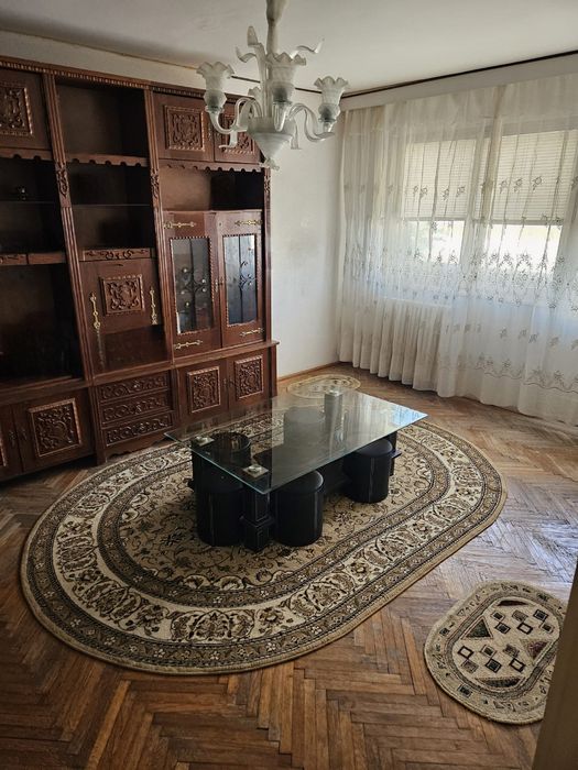 Proprietar 3 camere centru Constanta, strada Stefan cel Mare