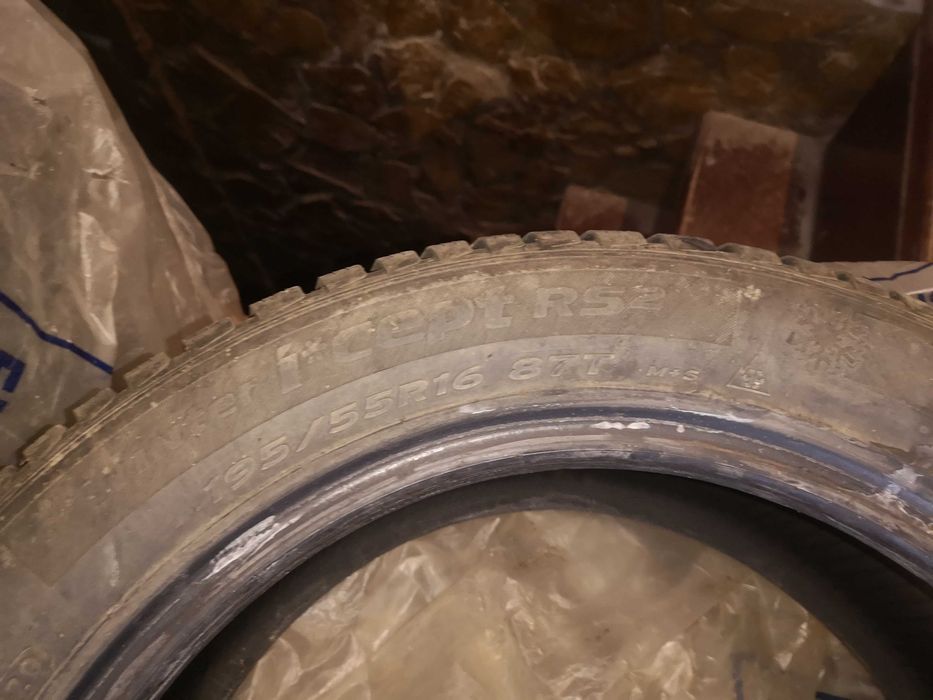 Cauciucuri de iarnă 195/55 R16 hankook