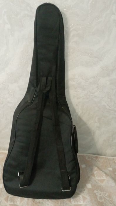 Продам Классическую гитару DaVinci + Плотный чехол Yamaha.