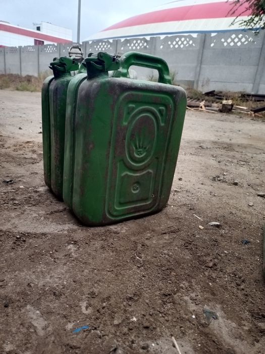 Канистра для бензина