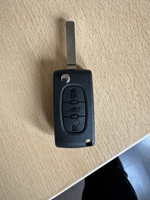 Ключ для peugeot 407