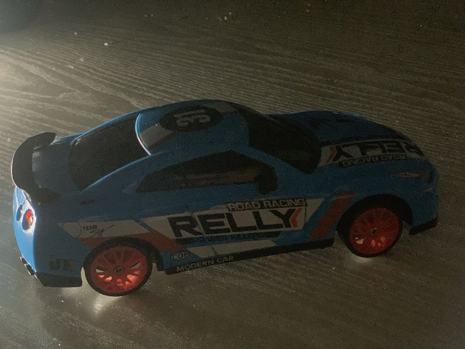 Дрифт машинка на радио управлении