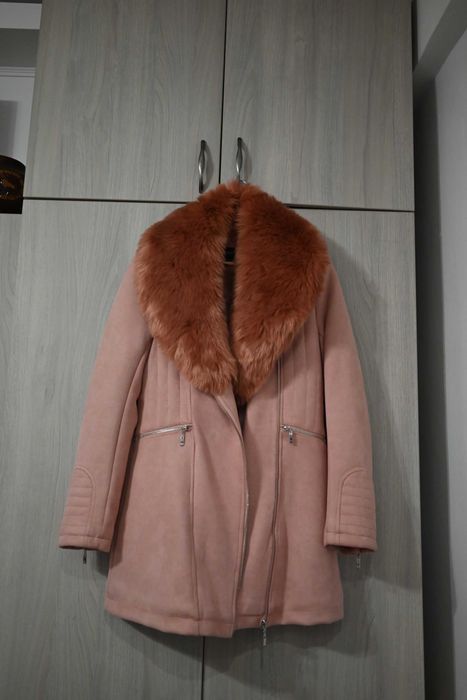 Geacă damă elegantă, foarte călduroasă – stare excelentă