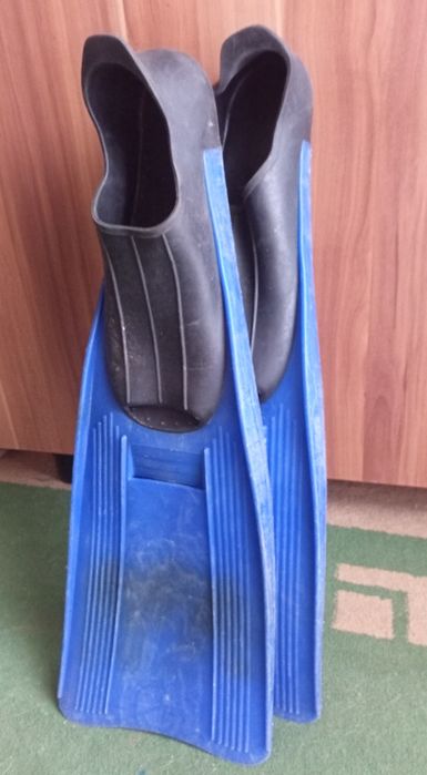 Продам ласты б/ у