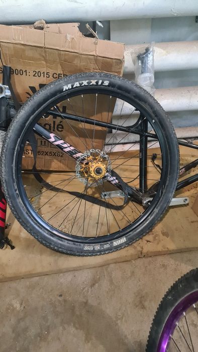 Продам переднее колесо