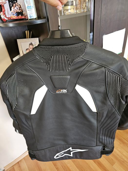 Alpinestars 52 на две части