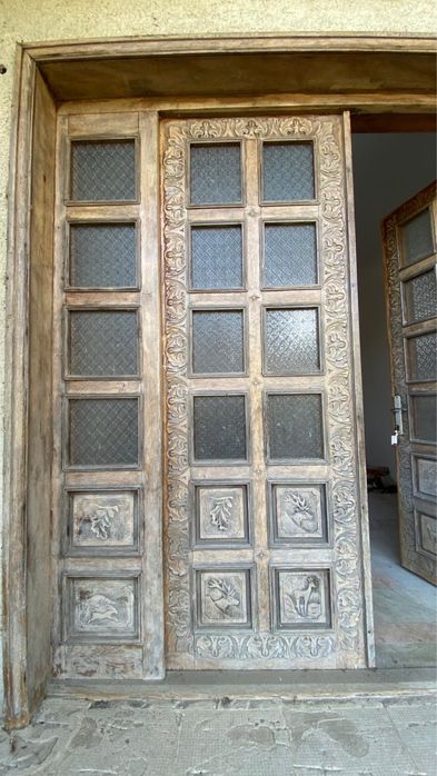 Ușă dublă din stejar sculptată - cu motive de vanatoare/natura