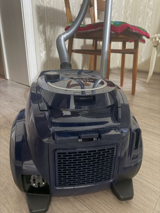 Продам пылесос BOSCH