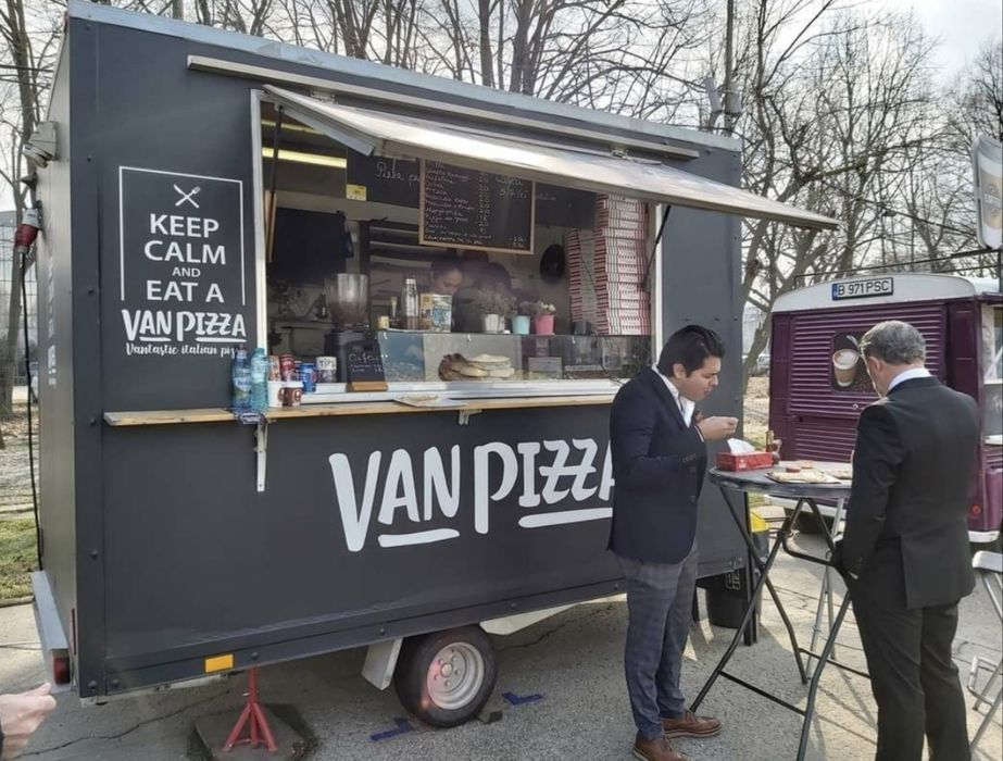 Vand/Inchiriez Rulota Food Truck Street Food !