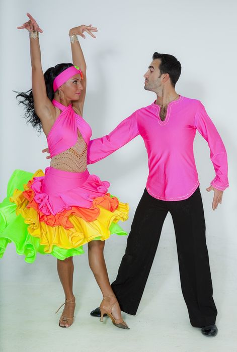 Костюми за танци, шоу