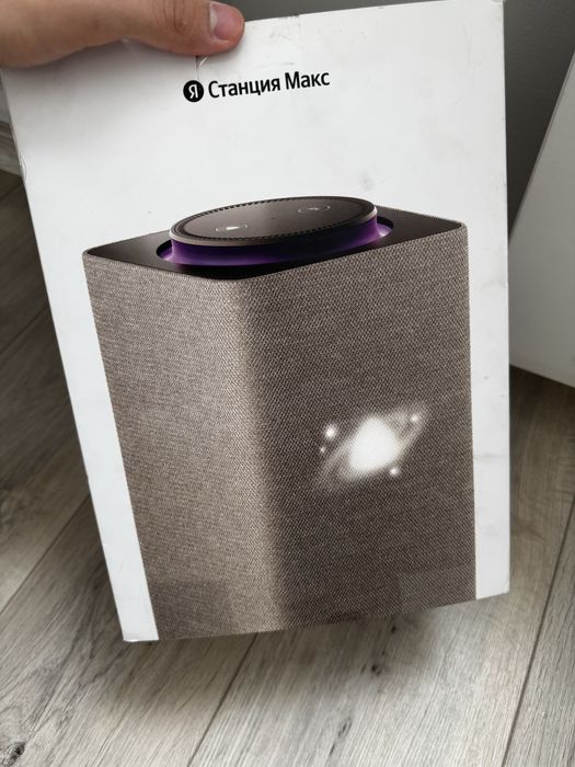 Яндекс станция Макс Алиса
