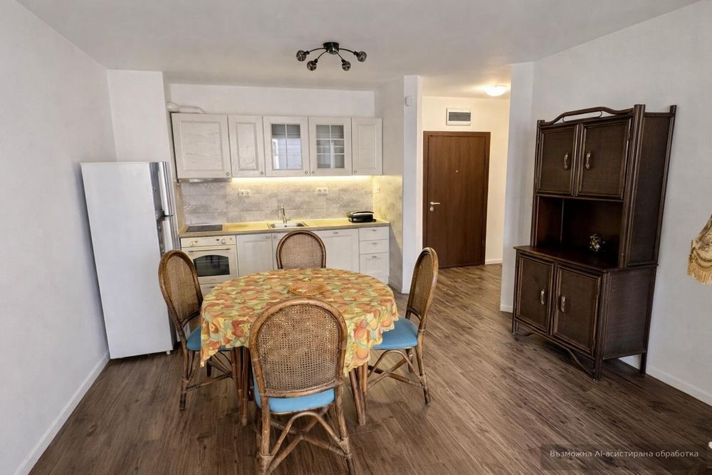 Тристаен апартамент в ж.к. Хладилника.