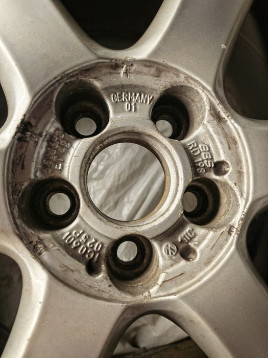 Vând jante BBS R16