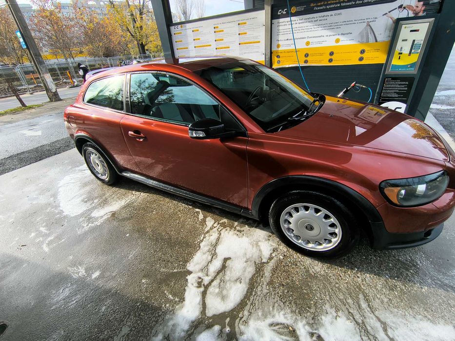 Vând Volvo C30 1.6 MPI benzina