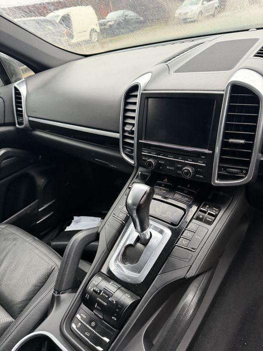 Порше кайен 3.0тди 245 на части / porsche cayenne 3.0tdi 245