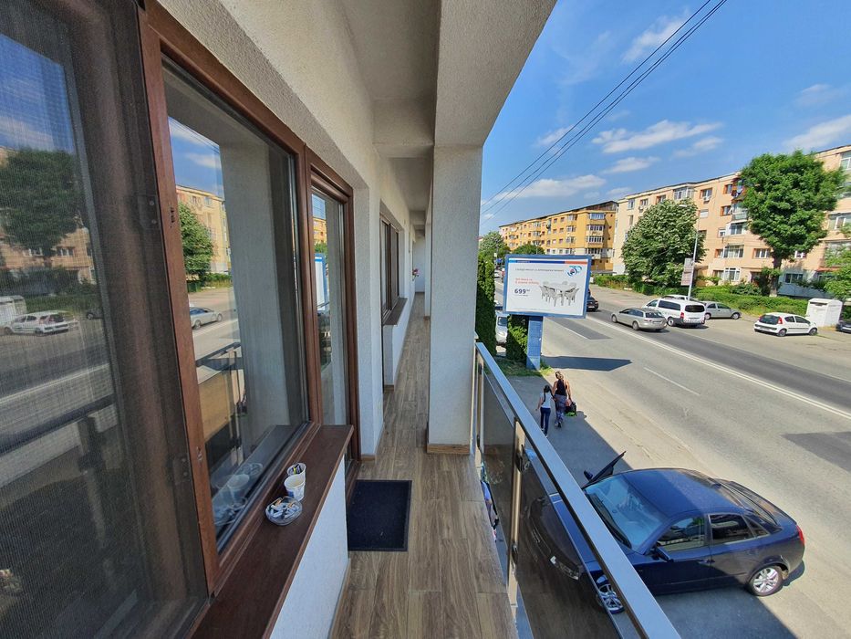 Inchiriez spatiu comercial in zona Mall