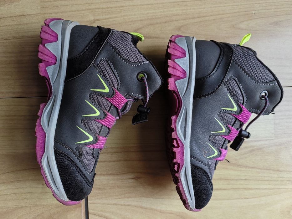 Туристически обувки