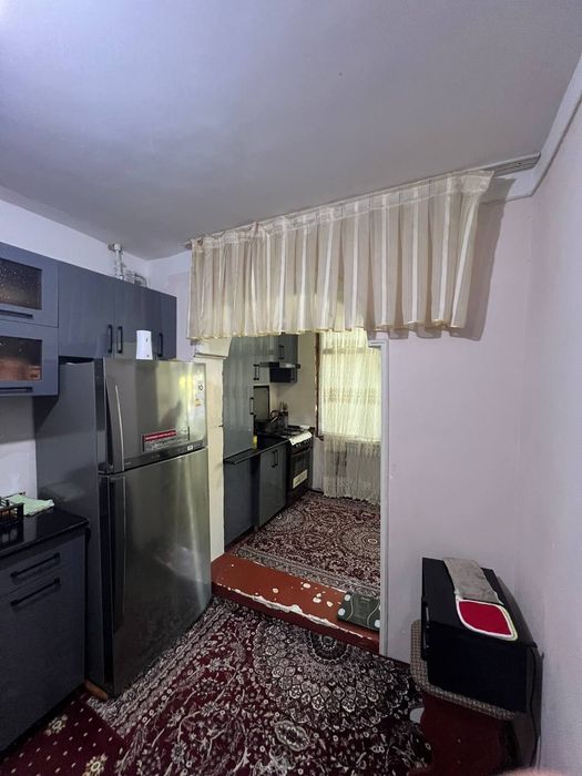Uy sotiladi 2 xonali 56 kv.m Chirchiq shahar Troitsk  17 dom